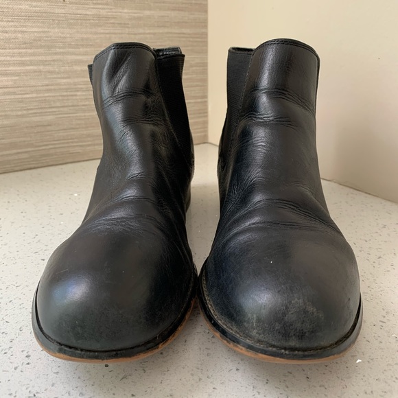 Lands’ End Black Chelsea Boot - Picture 4 of 11
